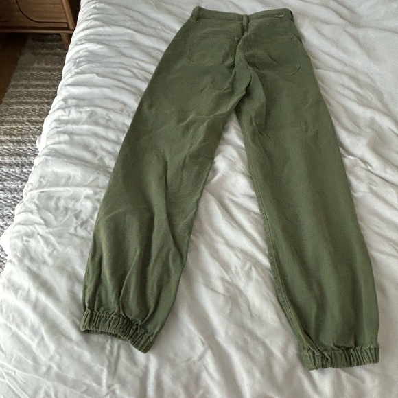 MOTHER The Wrapper Patch Springy Ankle Jeans, Green, size 23 - Picture 8 of 9